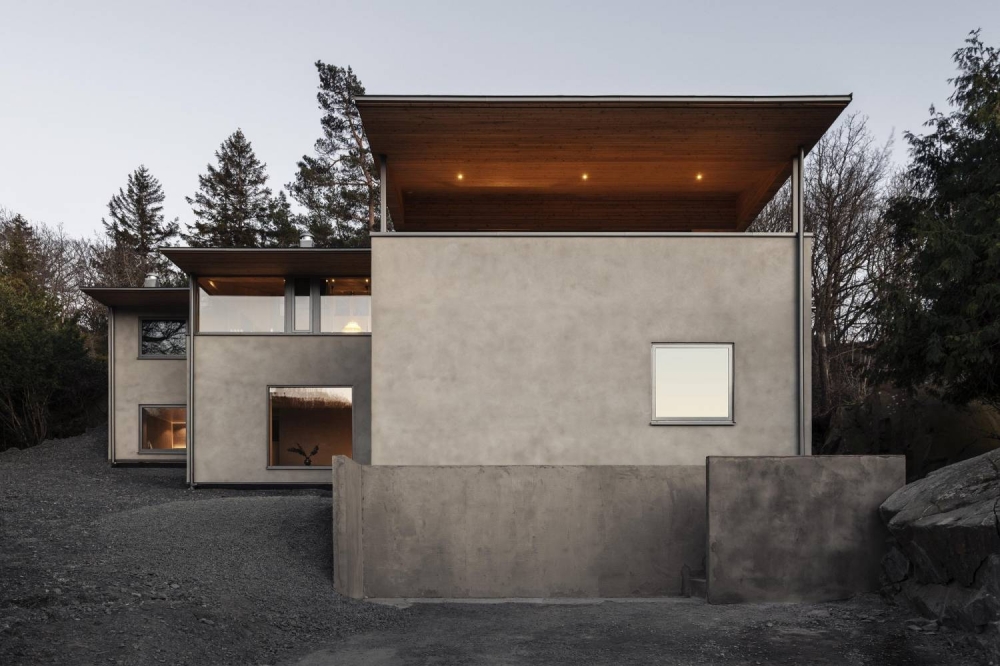 Минималистичная вилла с индустриальной эстетикой Минималистичная вилла с индустриальной эстетикой