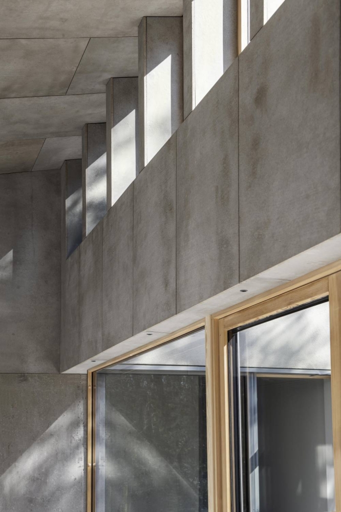 Минималистичная вилла с индустриальной эстетикой Минималистичная вилла с индустриальной эстетикой