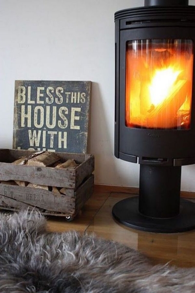 Камины для дома: виды, тренды, советы по выбору