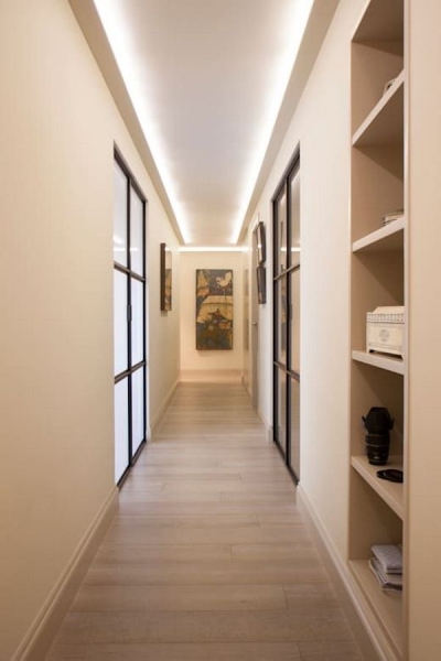 Прихожая для узкого коридора: тренды, лайфхаки + 60 фото