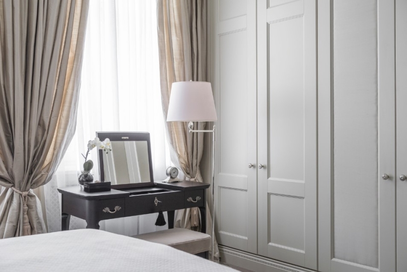 Идеи туалетного столика в интерьере спальни