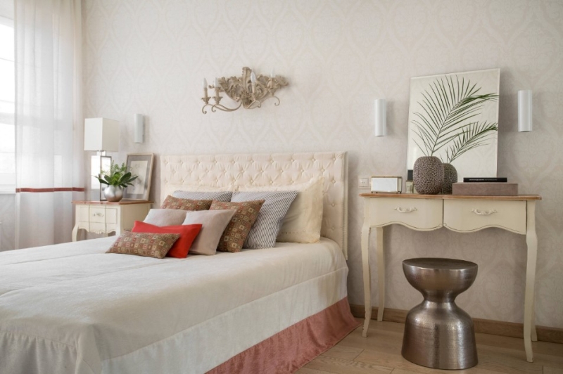 Идеи туалетного столика в интерьере спальни