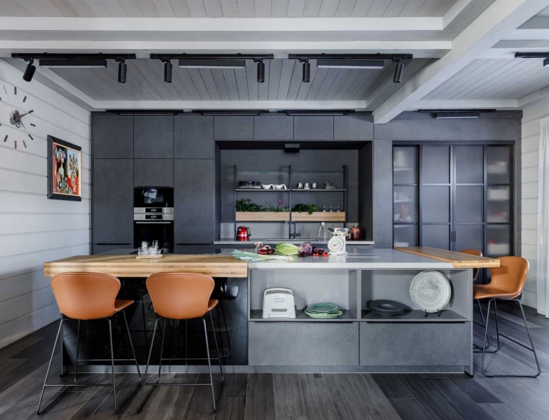 Открытые полки или навесные шкафы — что лучше для вашей кухни?