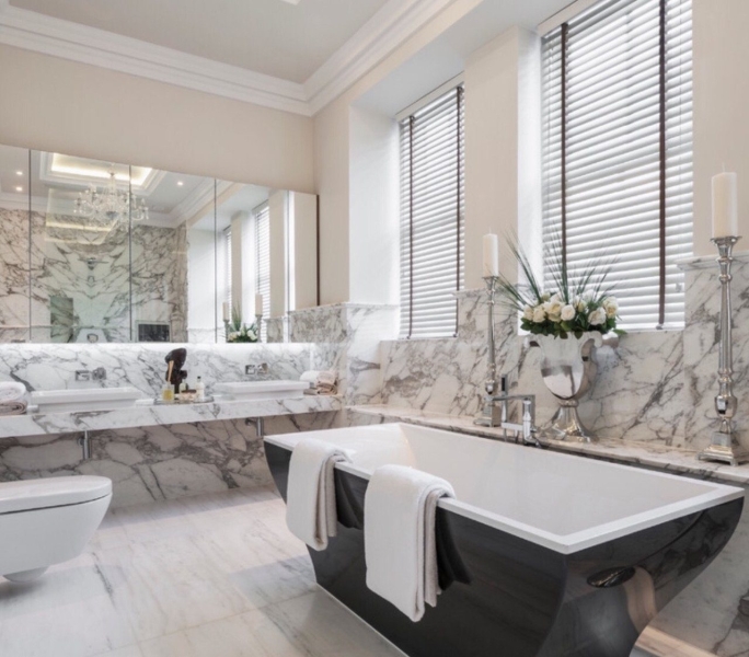 Магия мрамора: стильные идеи для вашей ванной комнаты