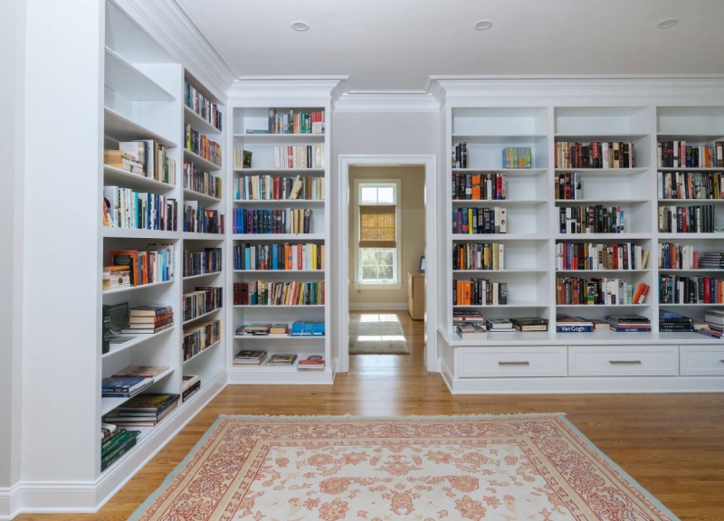 Домашняя библиотека в интерьере
