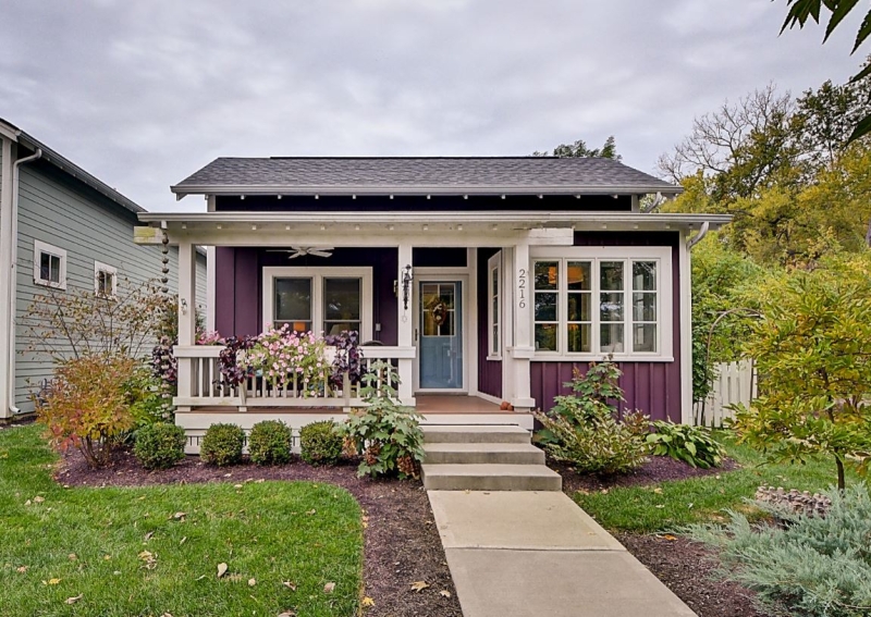 Оформление крыльца: 75 идей современного дизайна