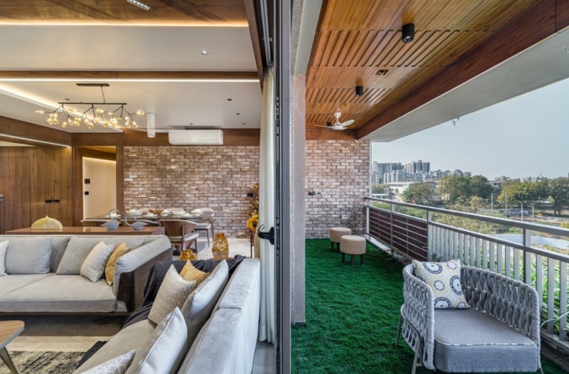 Открытые балконы и террасы: особенности планировки, красивые интерьеры