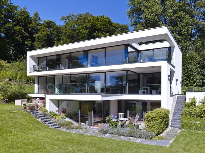 Стеклянные фасады: особенности и виды