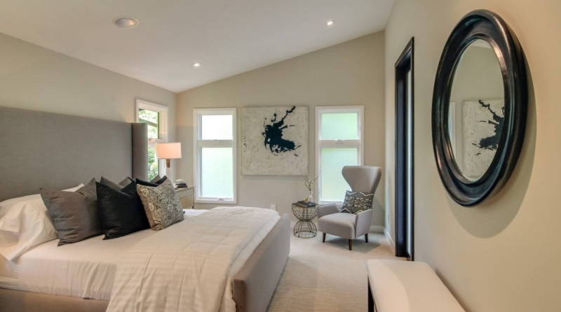 Идеи зеркал для маленькой спальни или как визуально расширить пространство