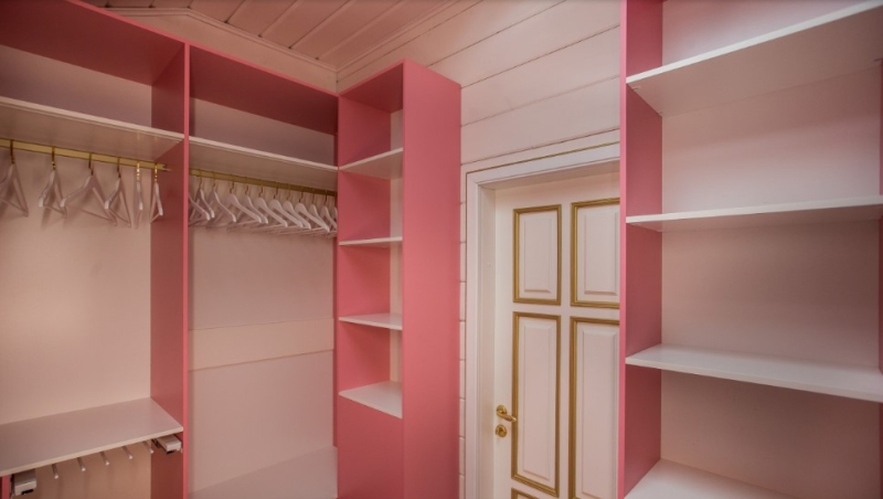 Как организовать гардероб ребенка?