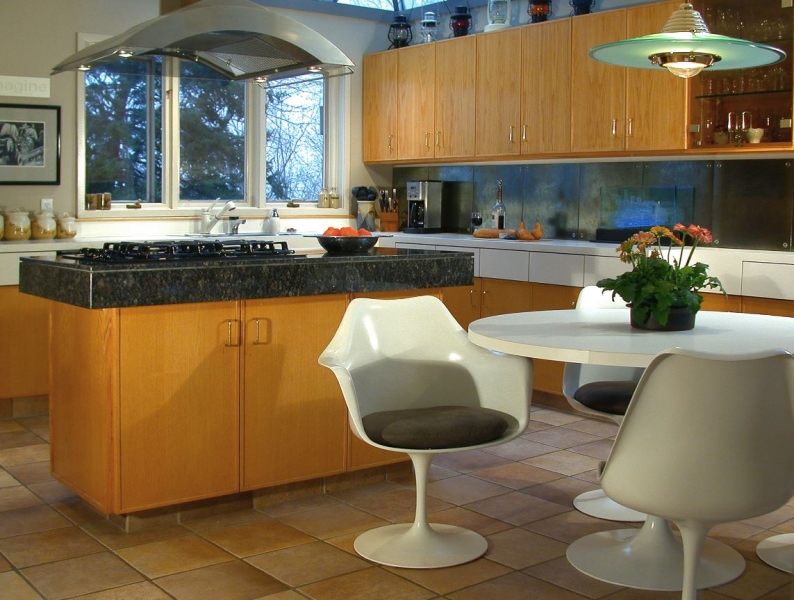 Кресло-тюльпан: разновидности дизайна