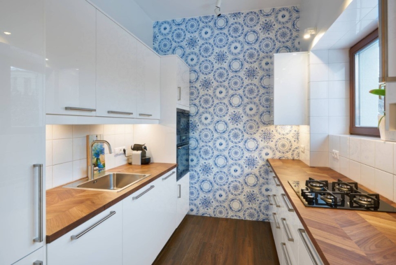 Какие выбрать обои для небольших помещений: узоры, цвета и приемы